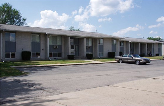 Image of Paschall Apartment building in Ypsilanti, MI available for rent
